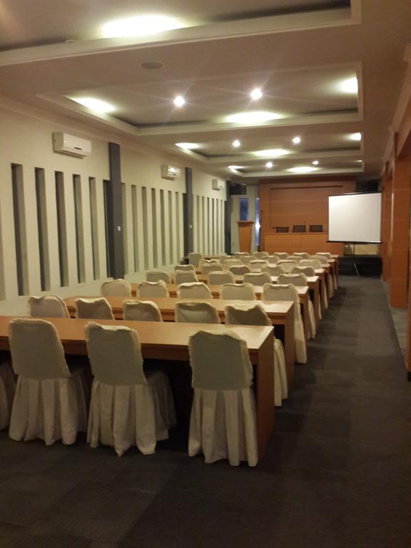 Raja Residence Jambi 占碑 外观 照片