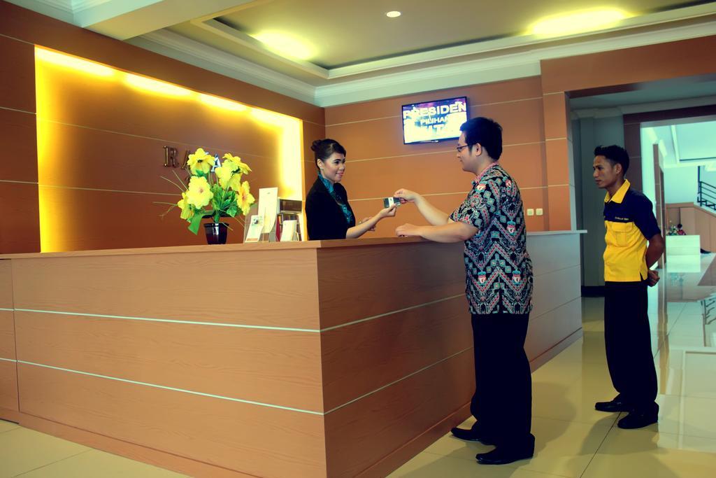 Raja Residence Jambi 占碑 外观 照片