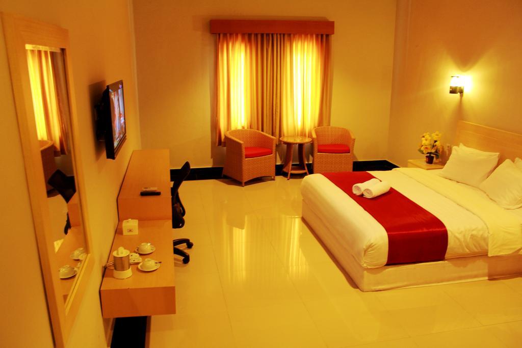 Raja Residence Jambi 占碑 外观 照片